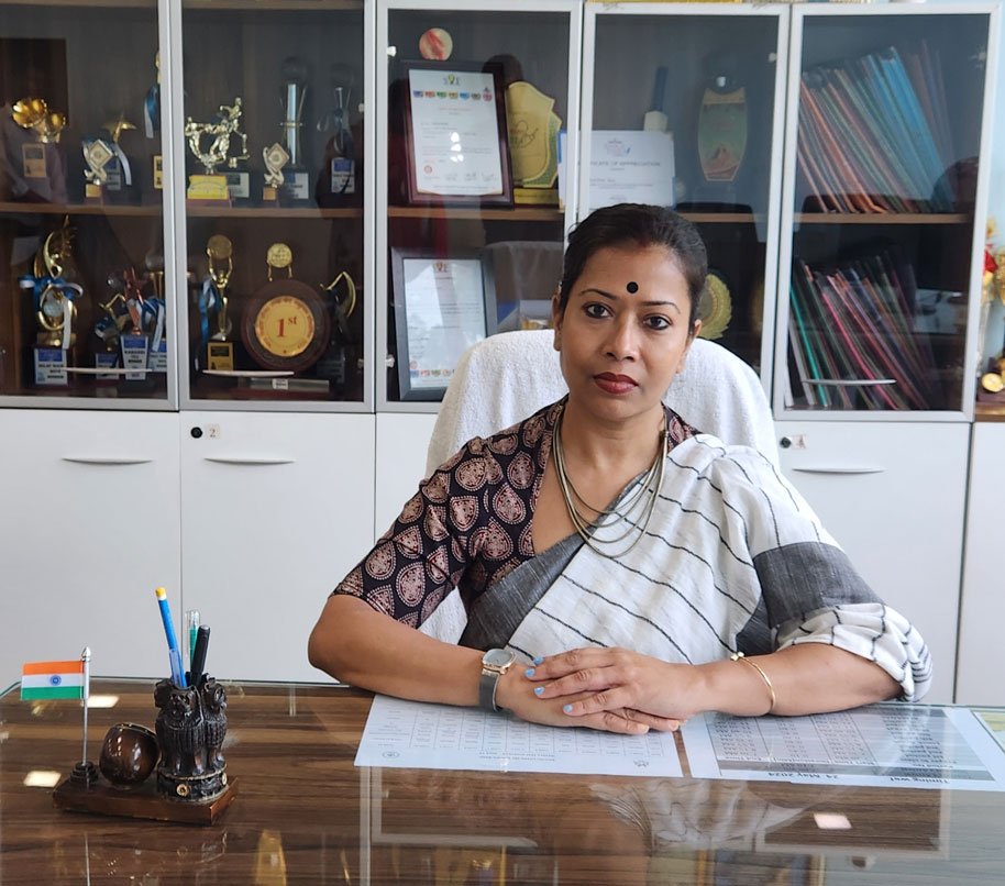 Mrs. Sanghmitra Das, Principal